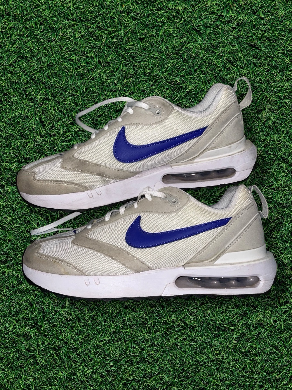 Nike Air Max Dawn Sneakers